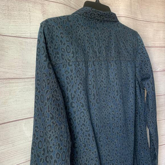 Code Bleu Long Sleeve Button Up Shirt Leopard Animal Print Pockets Size Small - Picture 8 of 10